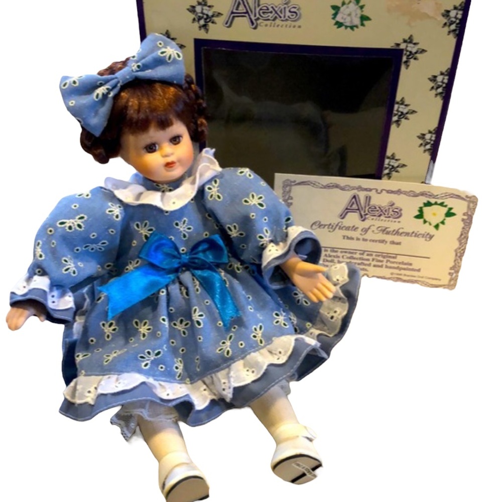 VINTAGE 1996 ALEXIS COLLECTION FINE PORCELAIN HAND PAINTED WIND UP MUSICAL DOLL